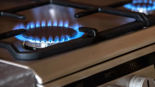Gas stove